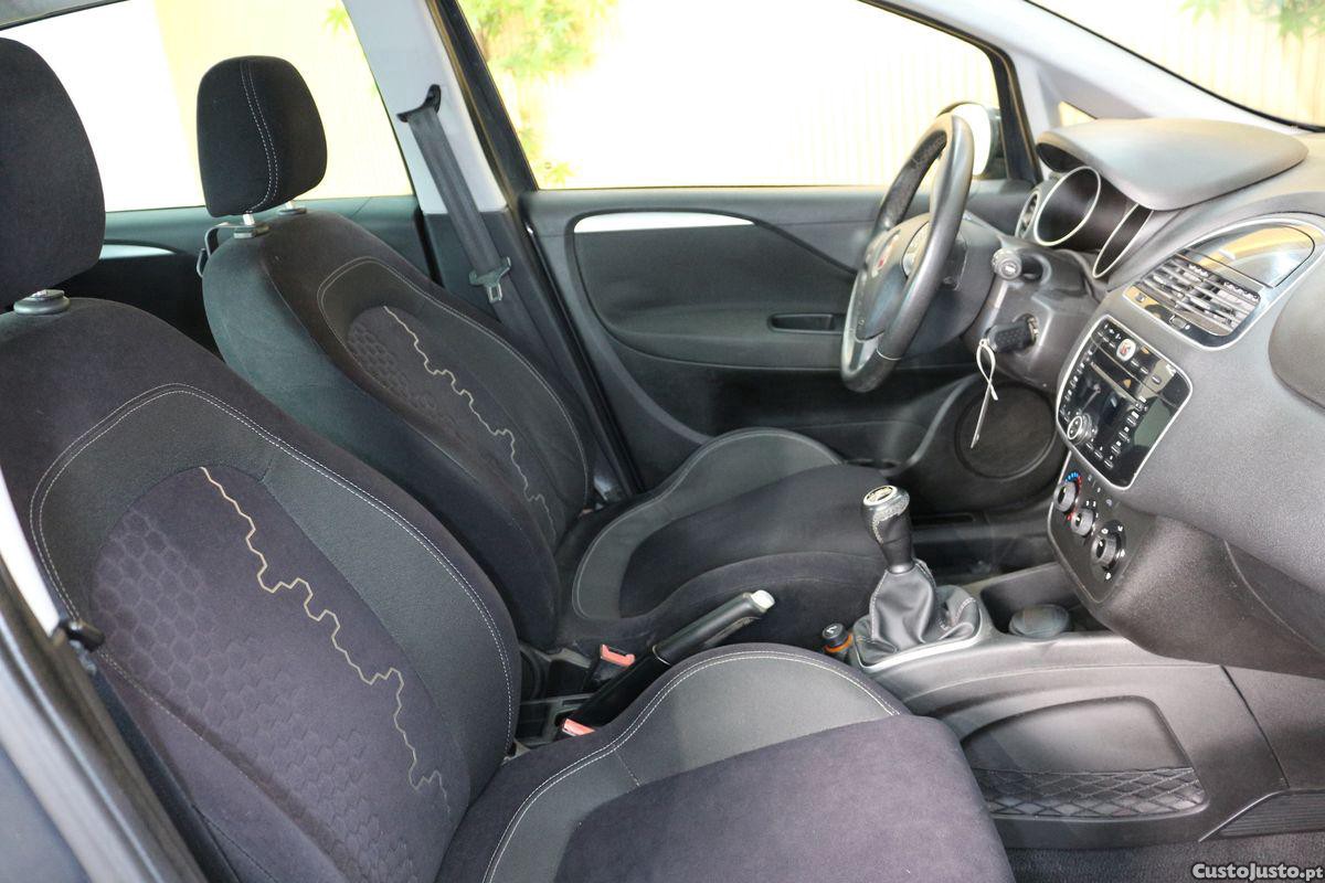 Fiat Punto Evo ver-1-3-m--jet-lounge-s-s — fotografia 2