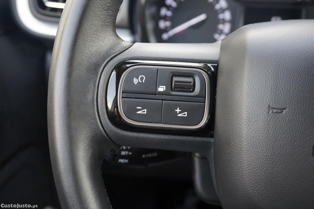 Citroën C3 1.2 PureTech Shine — fotografia 16