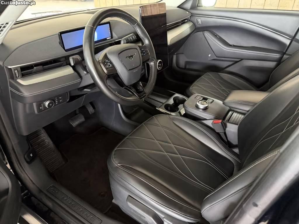 Ford Mustang Mach-E 75.7 kWh RWD - 21 foto 4