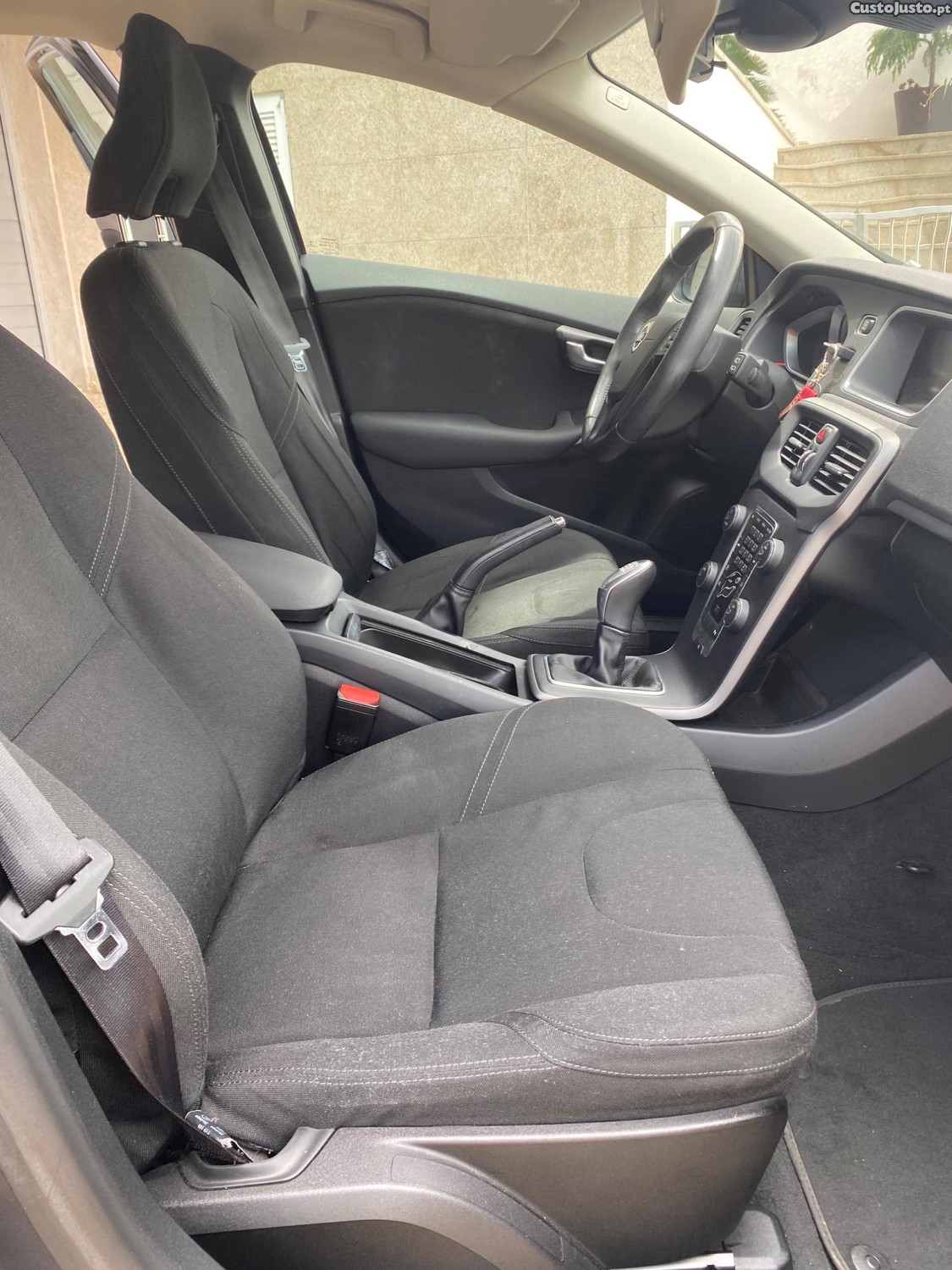 Volvo V40 1.6 D2 kinetic (Nacional 49.000 kms) - 14 — photo 3