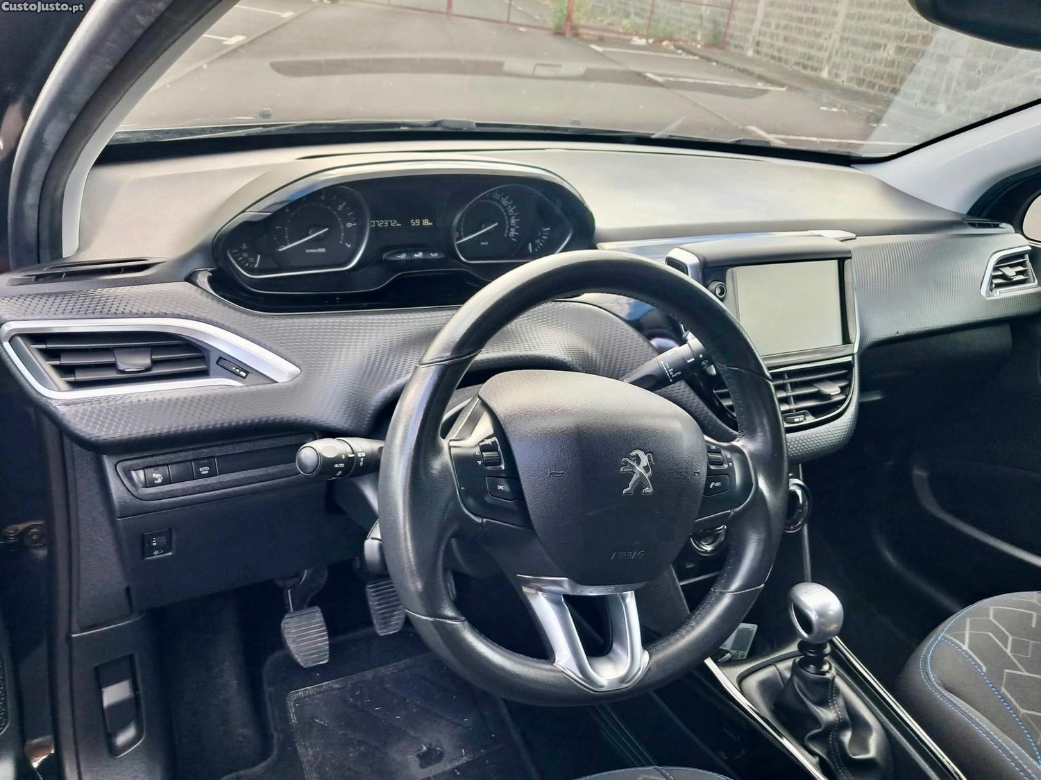 Peugeot 2008 1.2 Puretech, estado NOVO, Poucos KM s - 19 — photo 5
