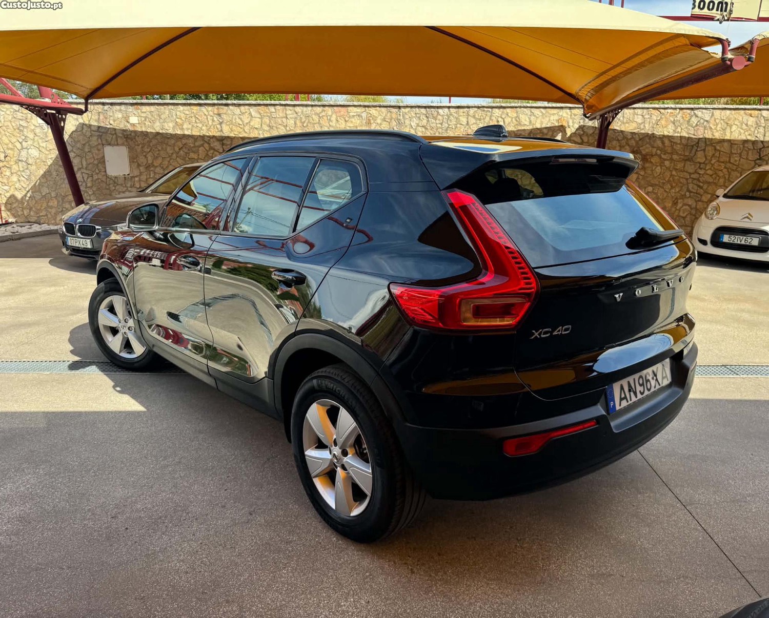 Volvo XC40 T2 - 22 — photo 5