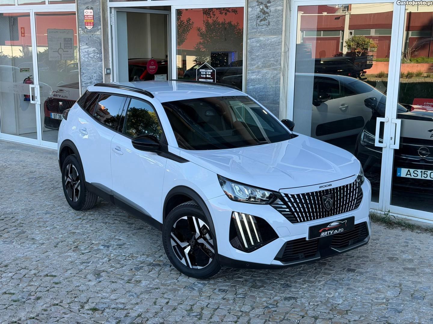 Peugeot 2008 1.2 Hybrid Allure e-DCS6 - 25 — photo 3
