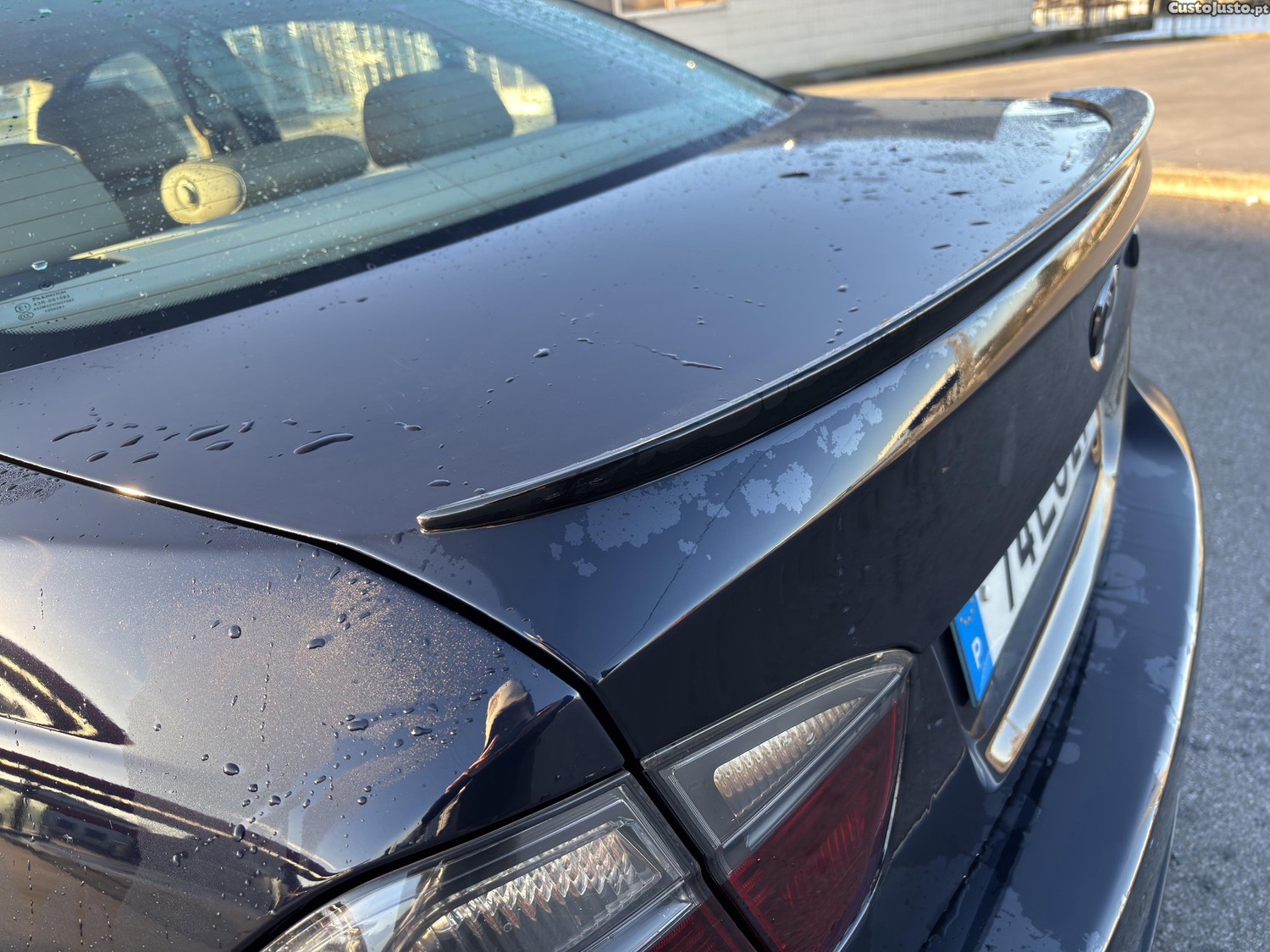 BMW 320 d — fotografia 9