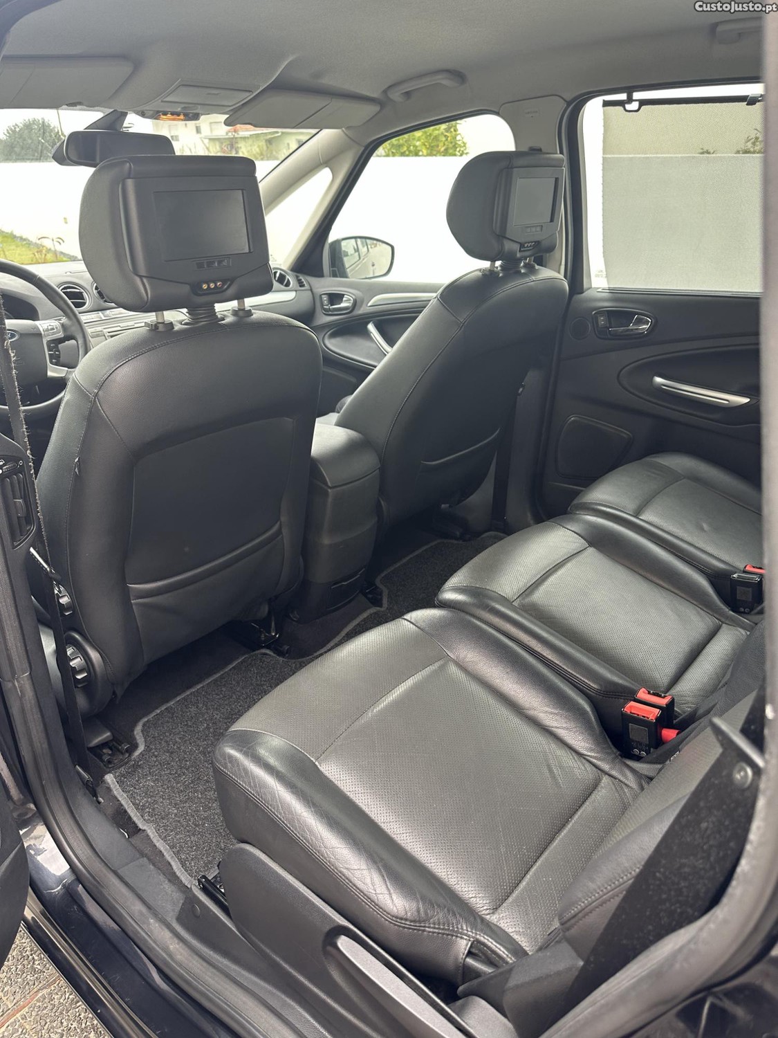 Ford S-Max 2.0 TDCI TITANIUM 7 Lugares — fotografia 3