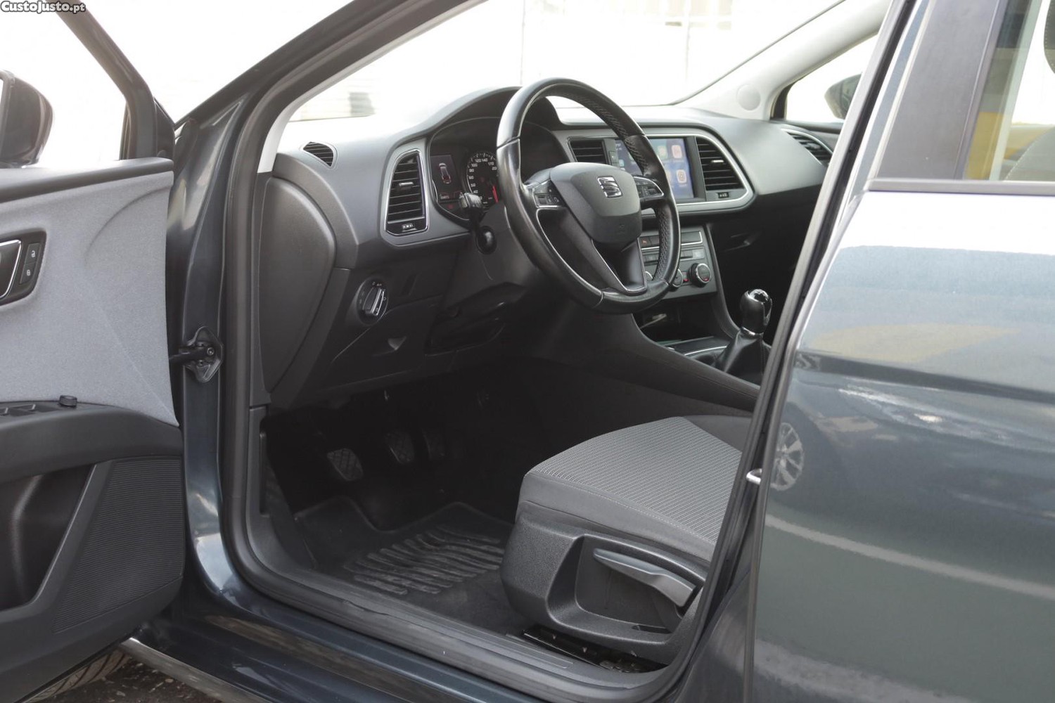 SEAT Leon ST 1.6 TDI Style 115cv — fotografia 44