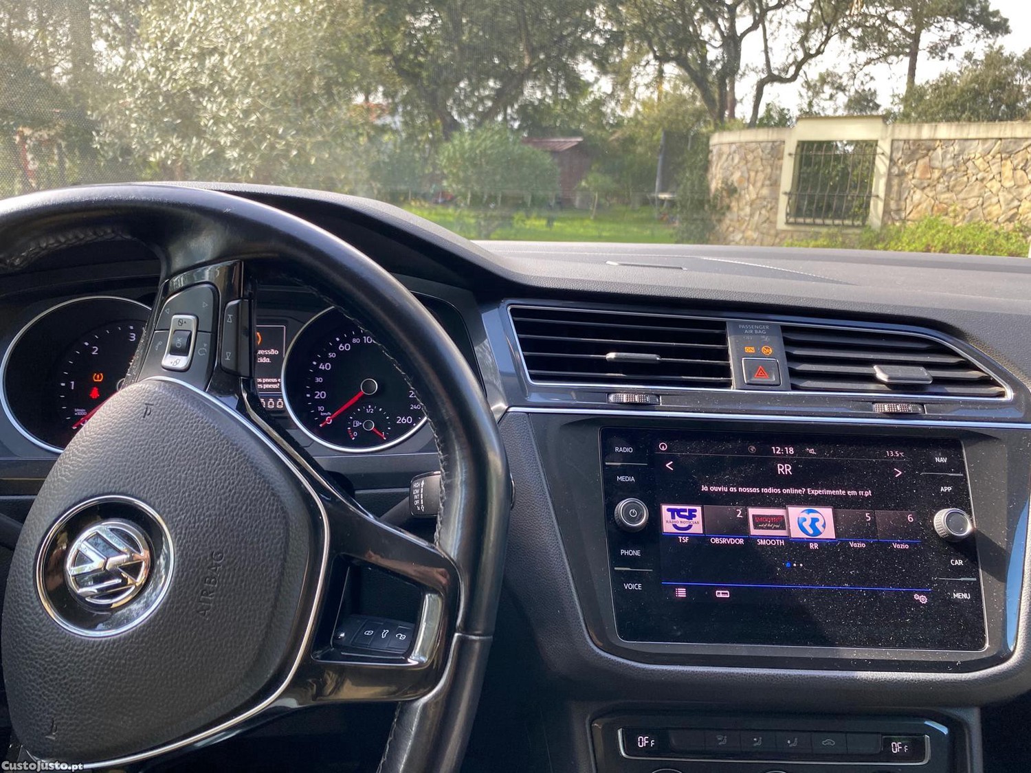 Volkswagen Tiguan 2.0 TDI 150cv DSG Confortline — fotografia 2