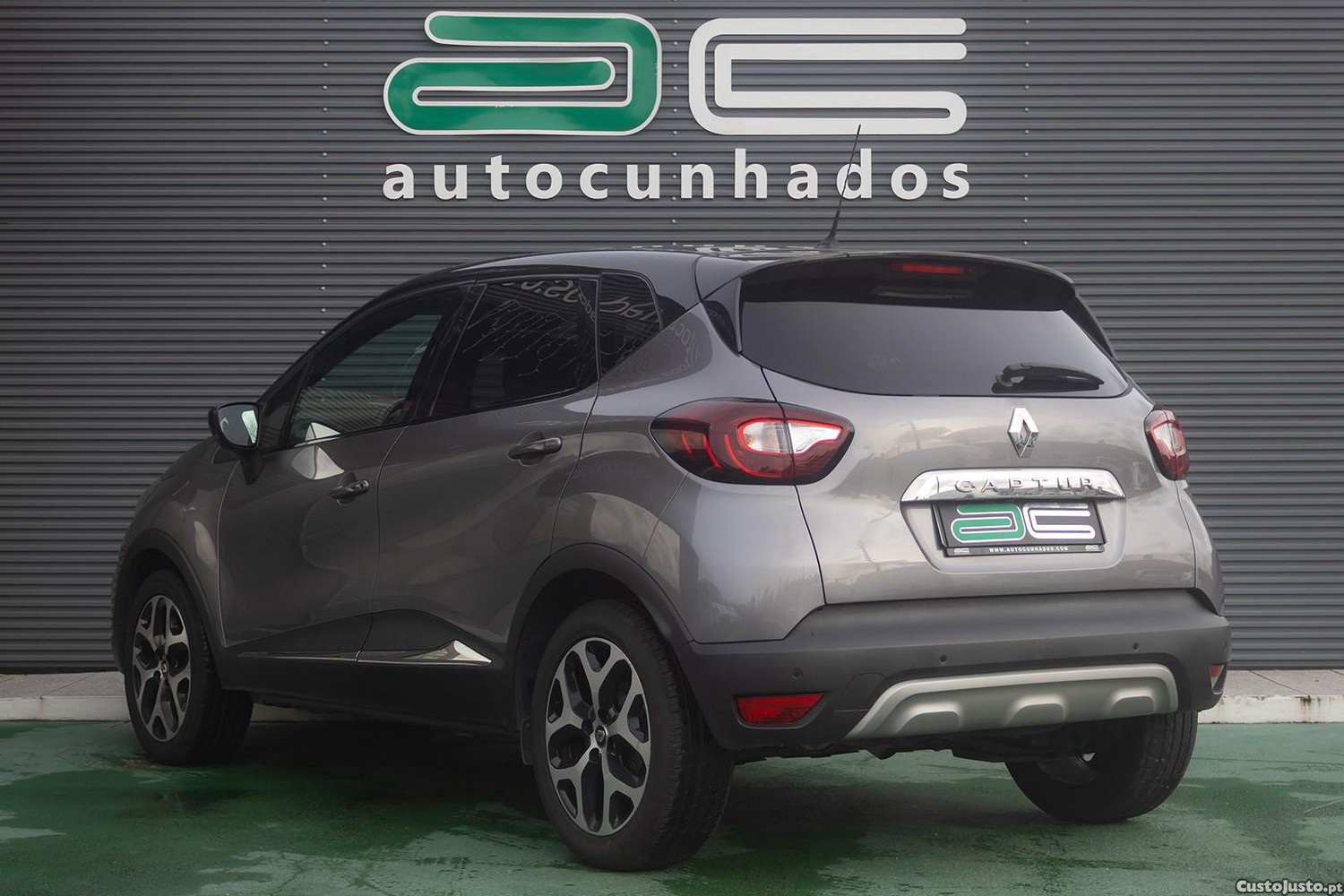 Renault Captur 1.5 dCi Exclusive — fotografia 20