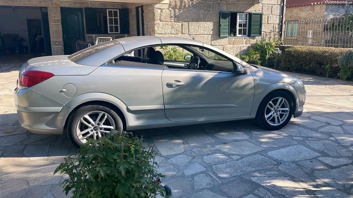 Opel Astra twintop  cabriolet - 07 foto 4