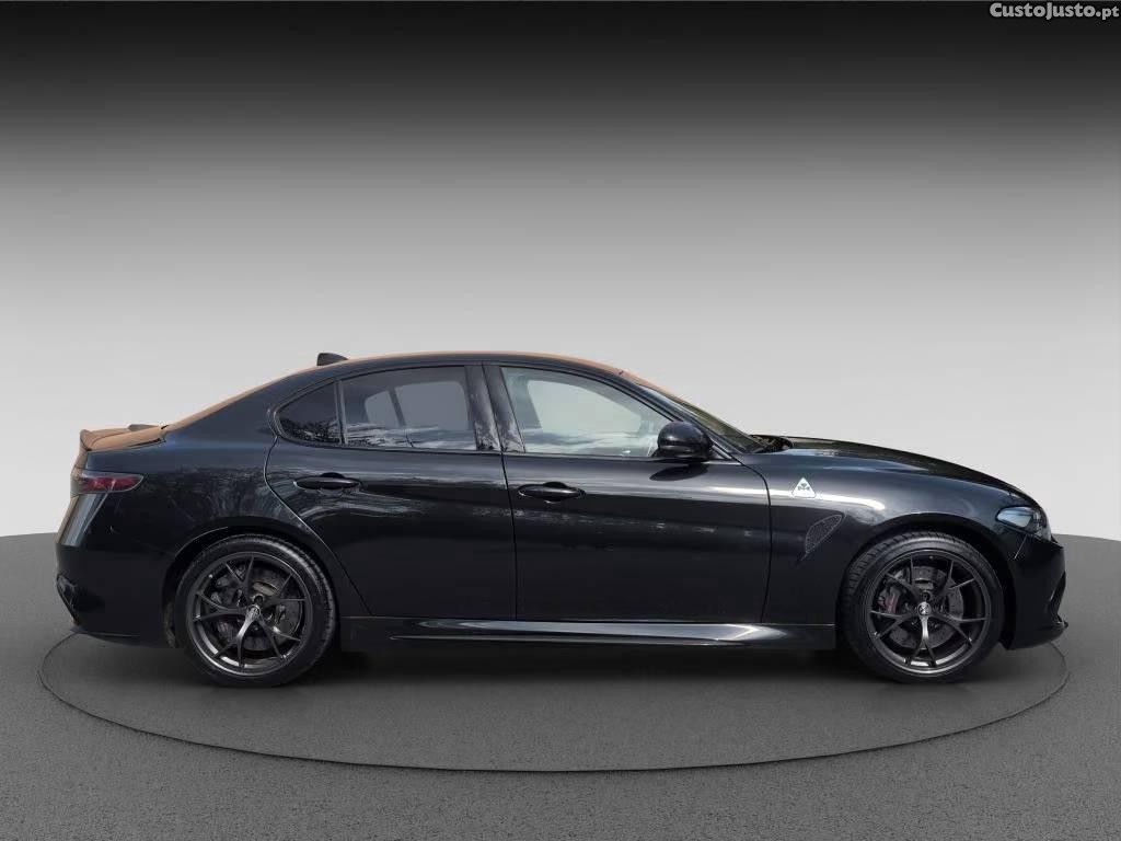 Alfa Romeo Giulia 2.9 Bi-Turbo Quadrifoglio AT8 - 23 — photo 5