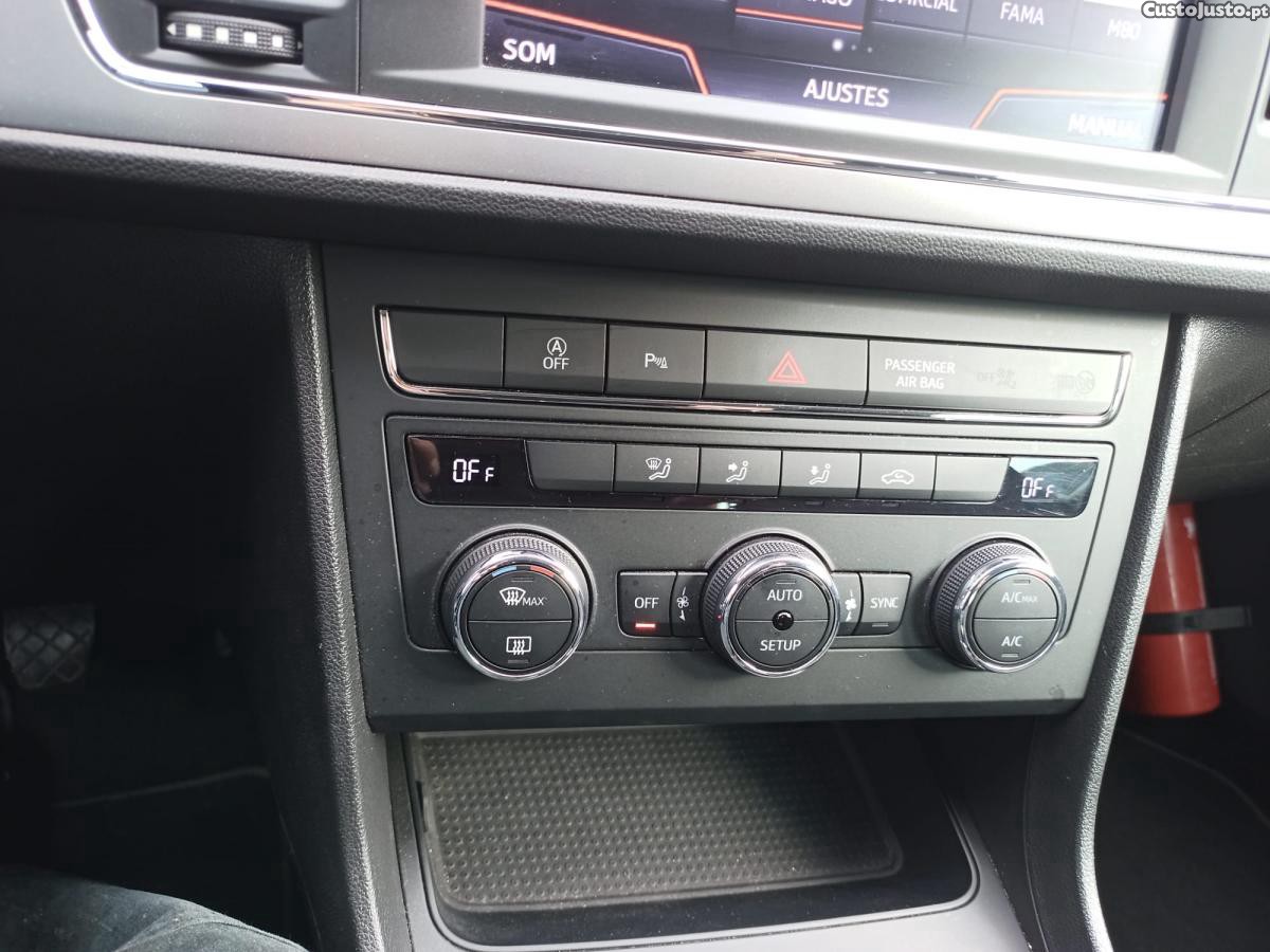 Seat Leon 1.5 TGi — photo 4