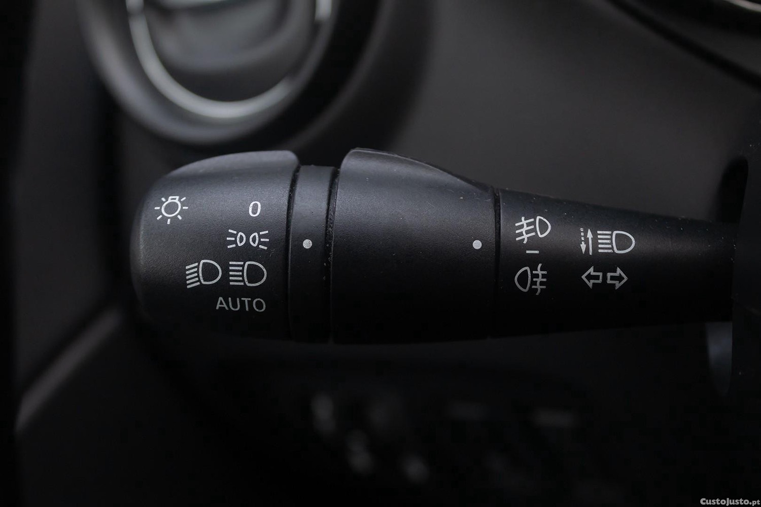 Renault Captur 1.5 dCi Exclusive — fotografia 8