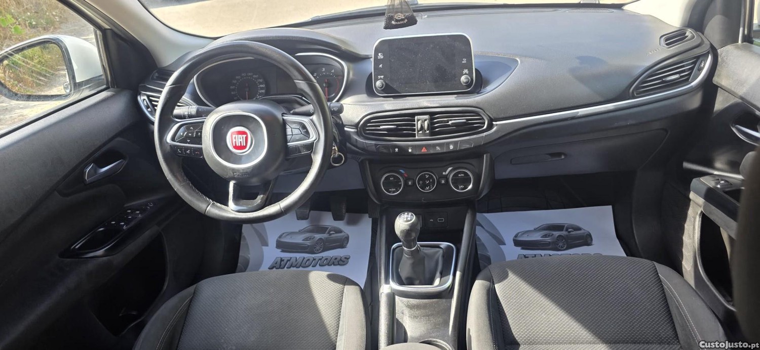 Fiat Tipo 1.3 M-Jet Lounge Tech J17 — fotografia 5