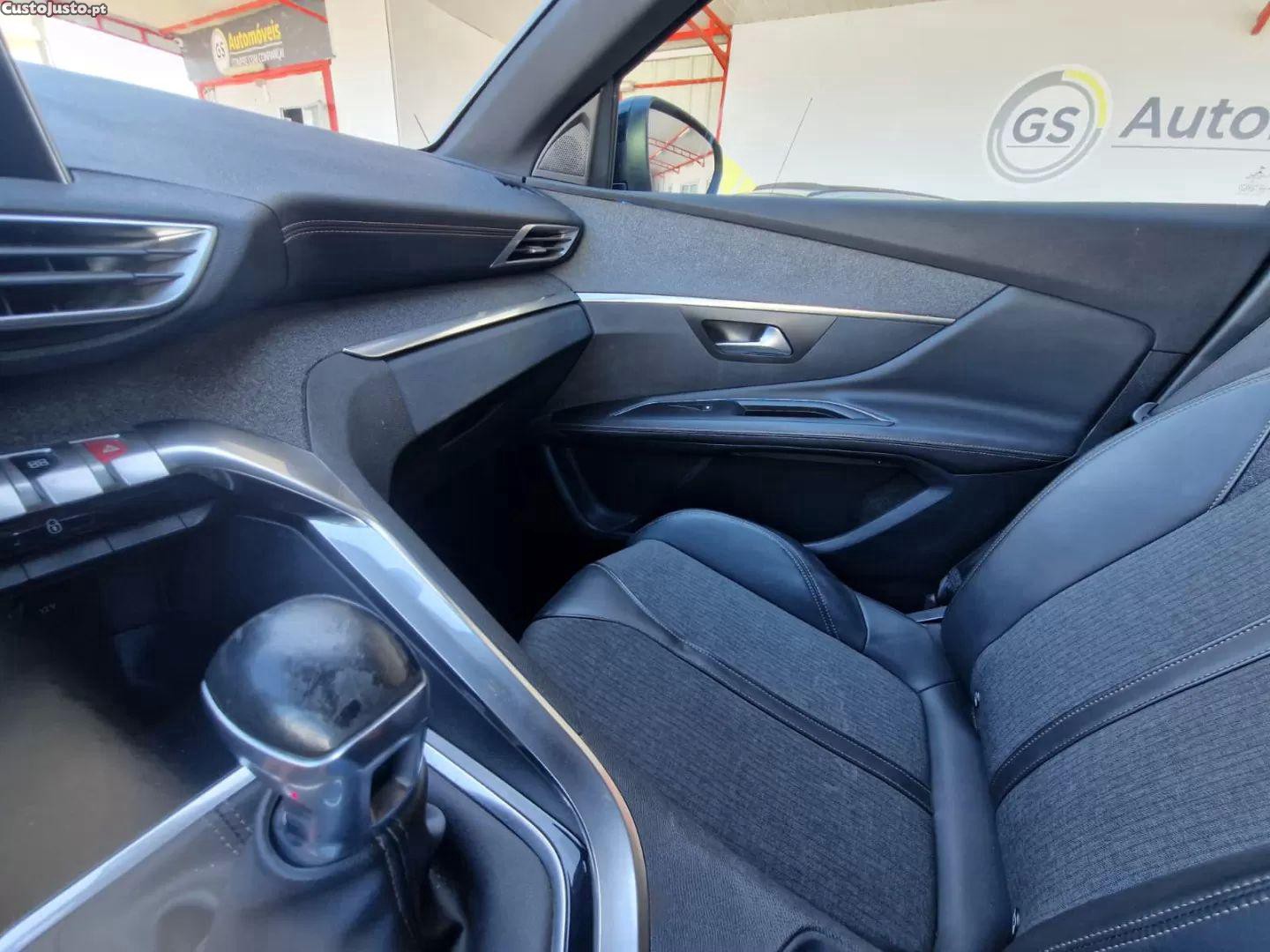 Peugeot 3008 1.5 bluehdi gt line — fotografia 2