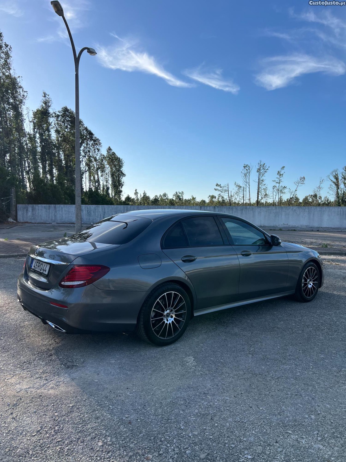 Mercedes-Benz E 220 AMG - 16 — photo 3