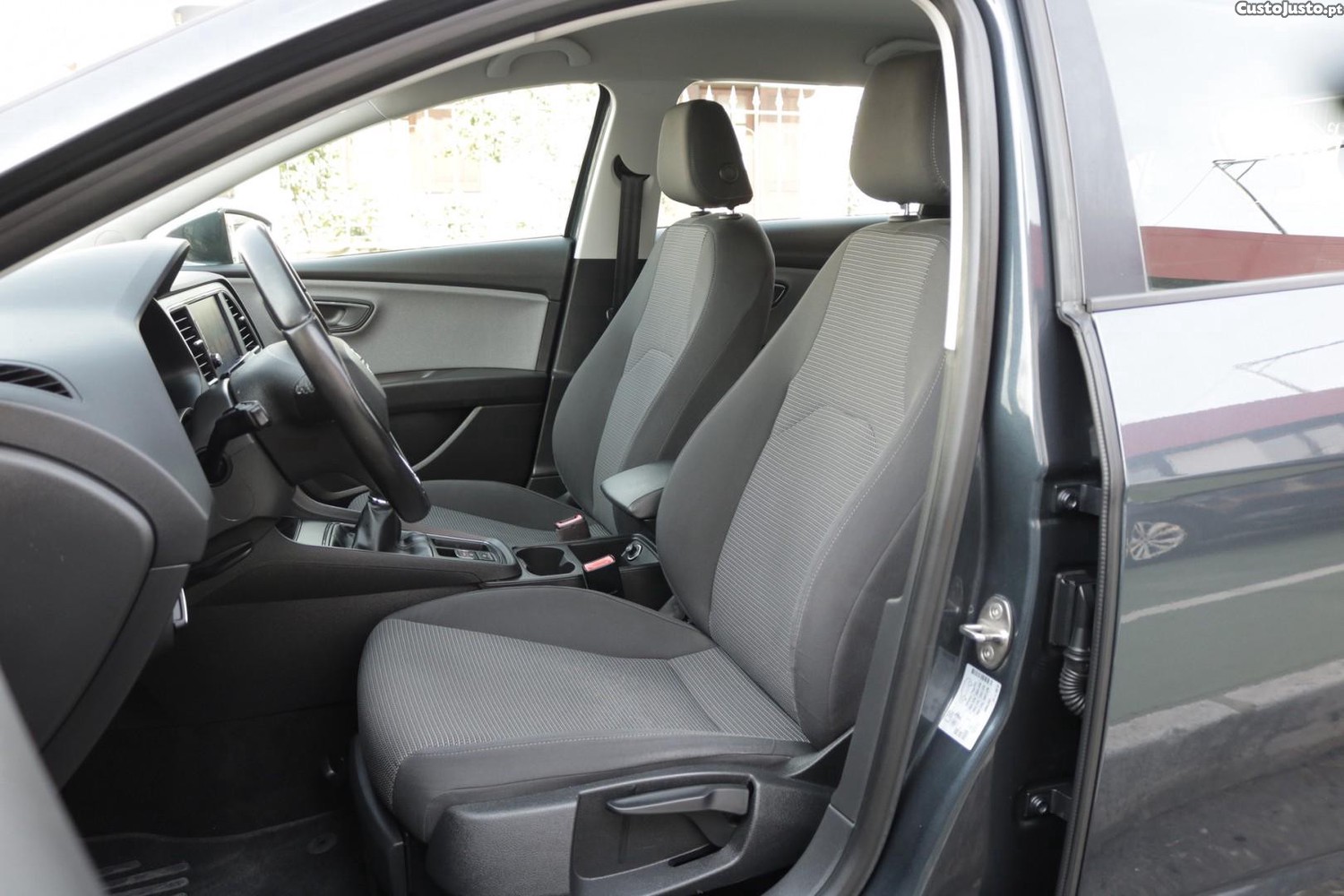 SEAT Leon ST 1.6 TDI Style 115cv — fotografia 43