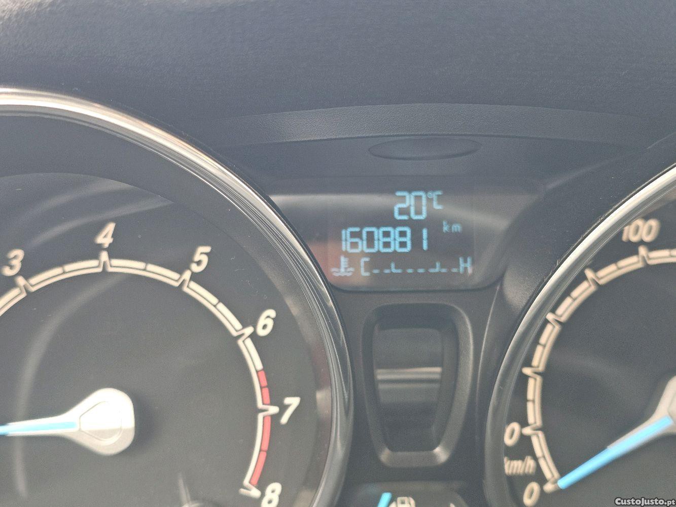 Ford Fiesta 1.0 Gasolina - 16 foto 5
