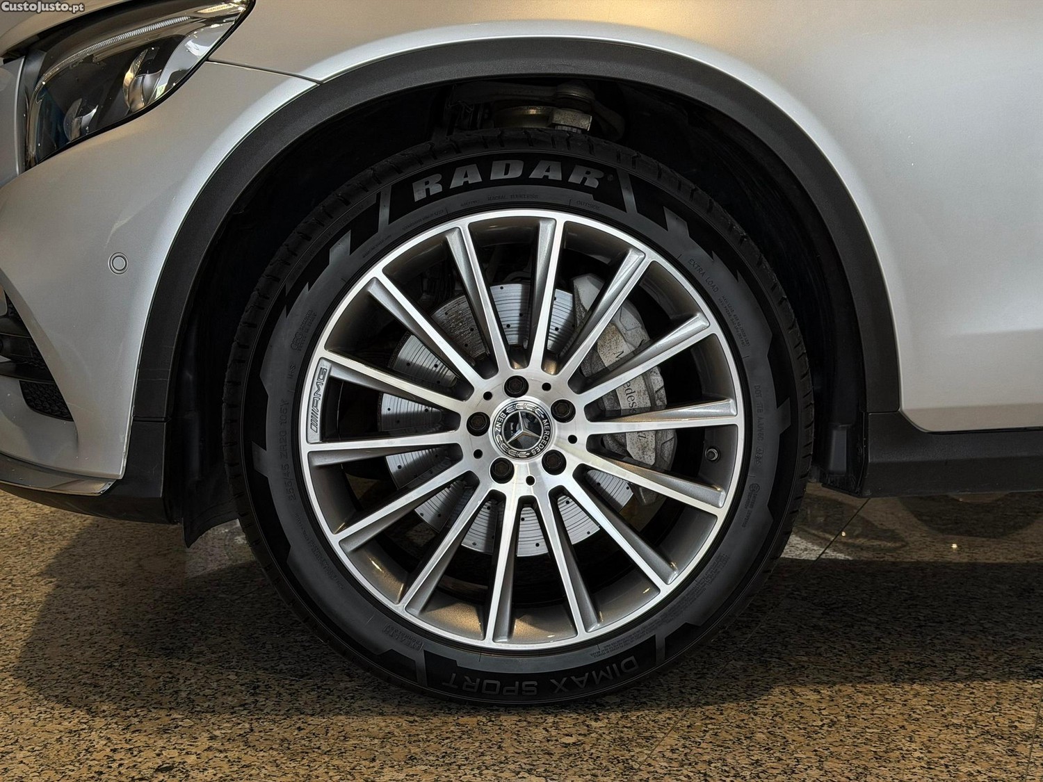 Mercedes-Benz GLC 220 d 4Matic 9G-TRONIC AMG Line — fotografia 24