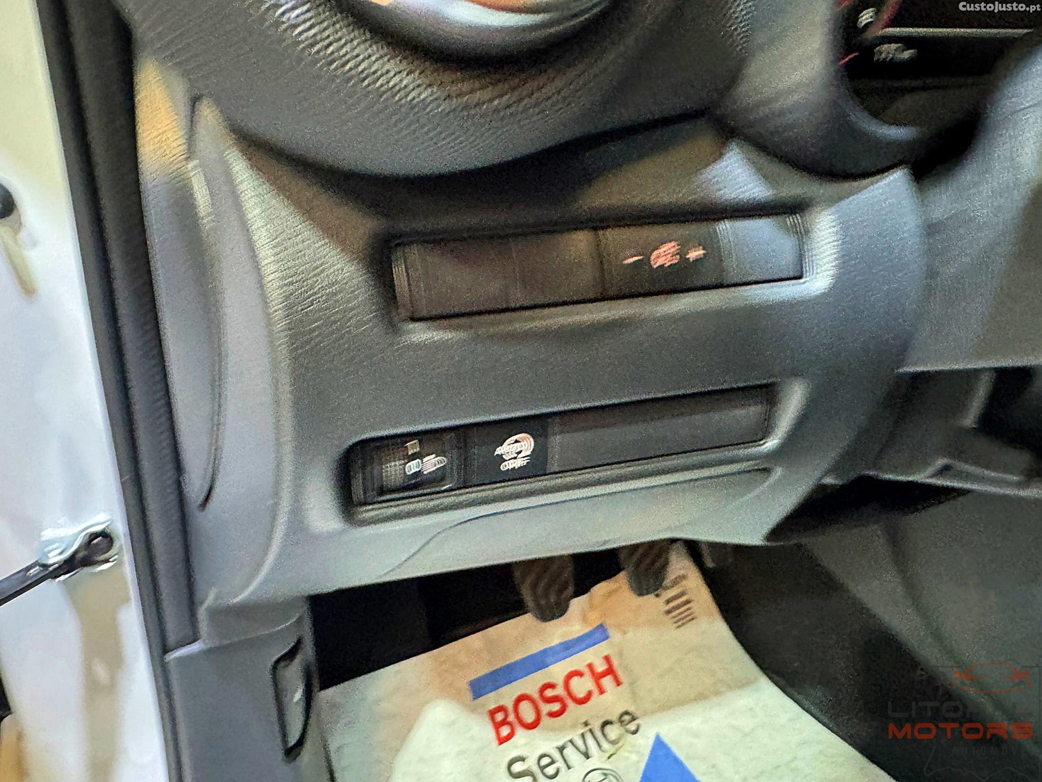 Nissan Juke 1.0 DIG-T N-Connecta NAV. — fotografia 8