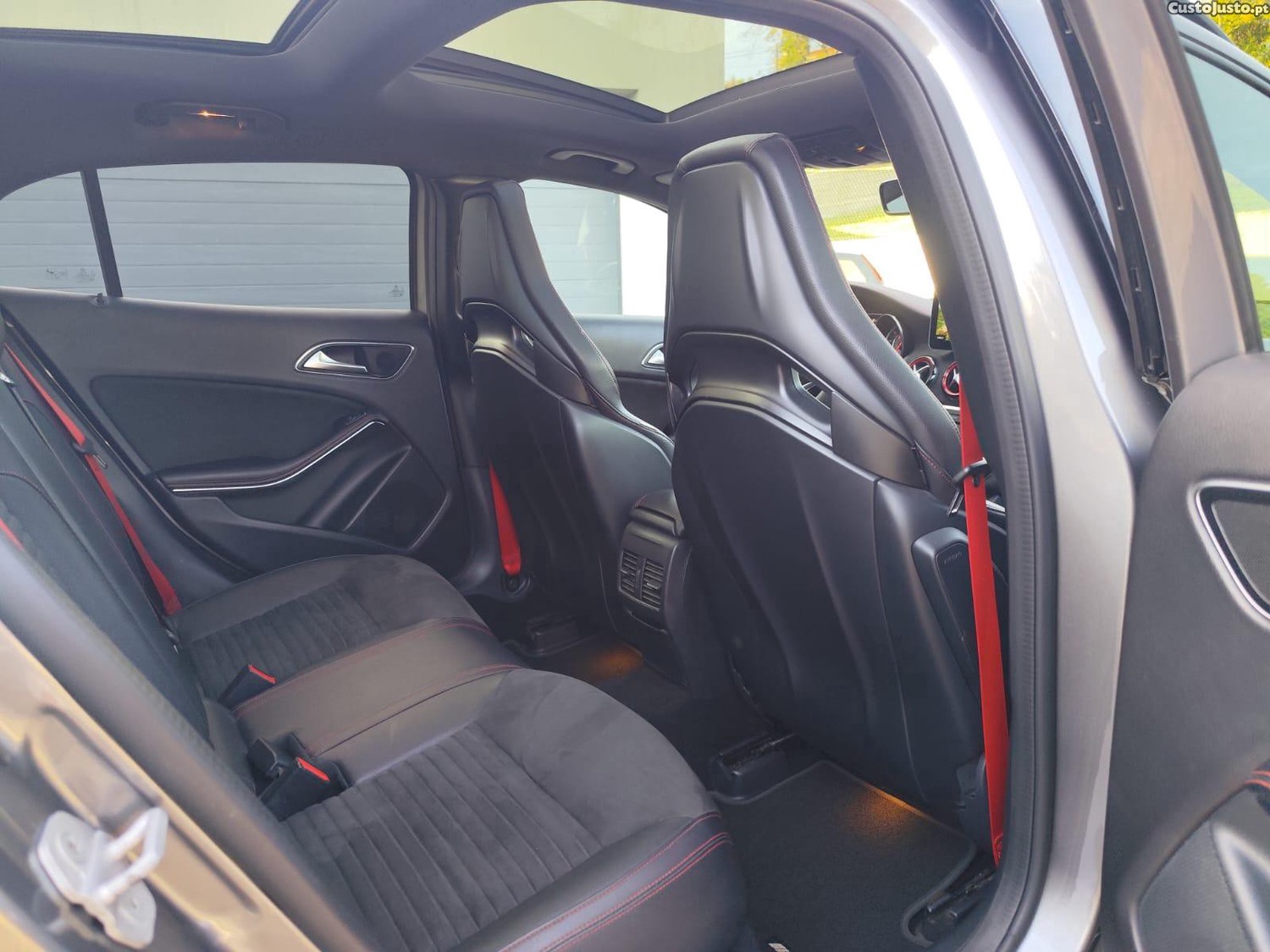 Mercedes-Benz GLA 45 AMG EDITION — fotografia 6