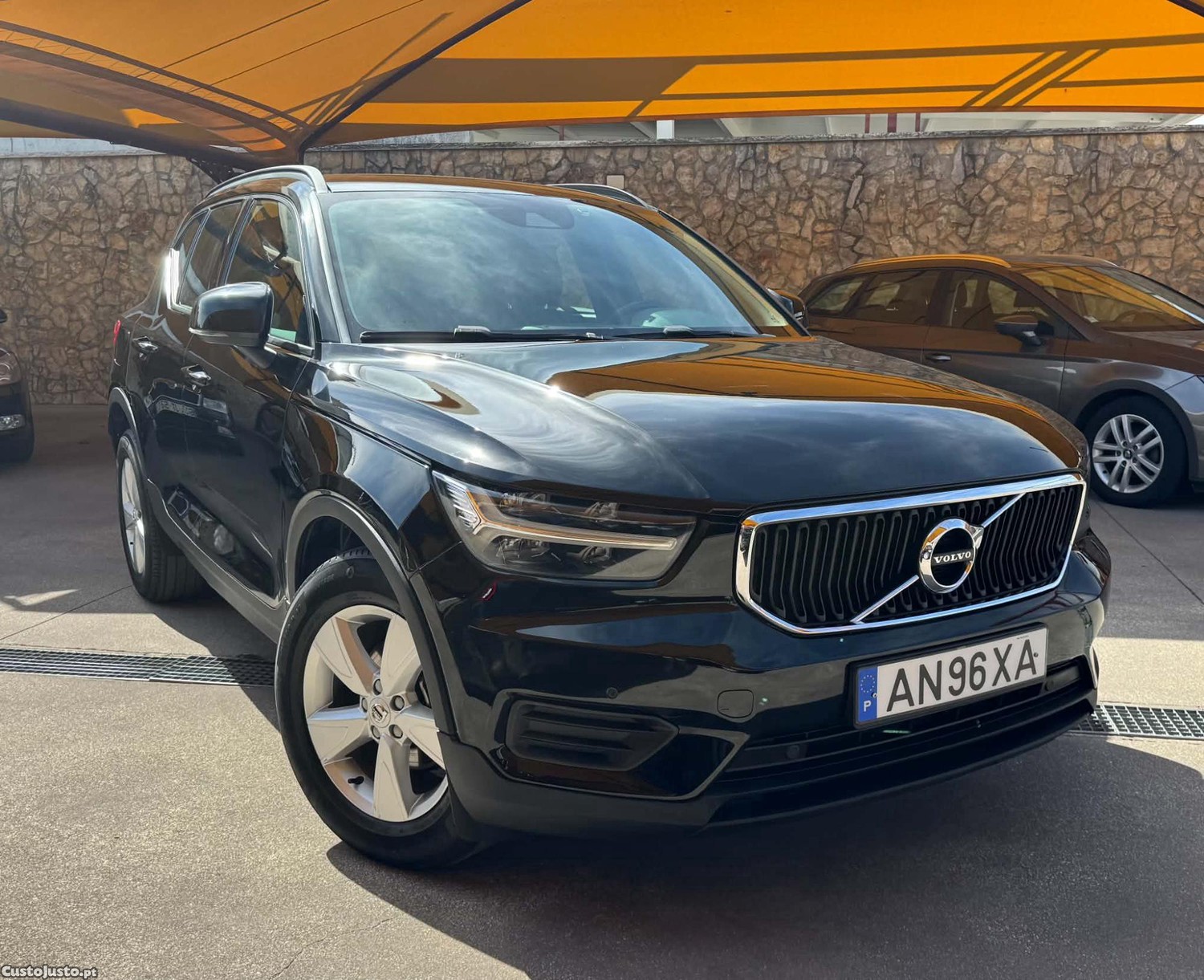 Volvo XC40 T2 - 22 — photo 2