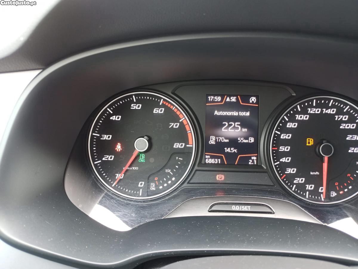 Seat Leon 1.5 TGi — photo 5