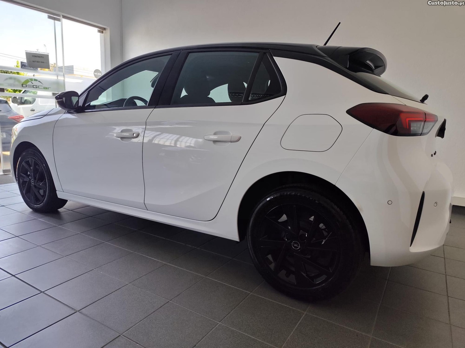 Opel Corsa 1.2 T GS — fotografia 7