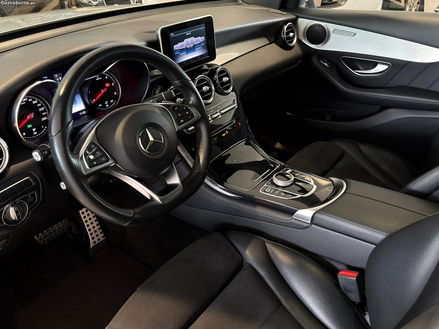Mercedes-Benz GLC 220 d 4Matic 9G-TRONIC AMG Line — fotografia 10