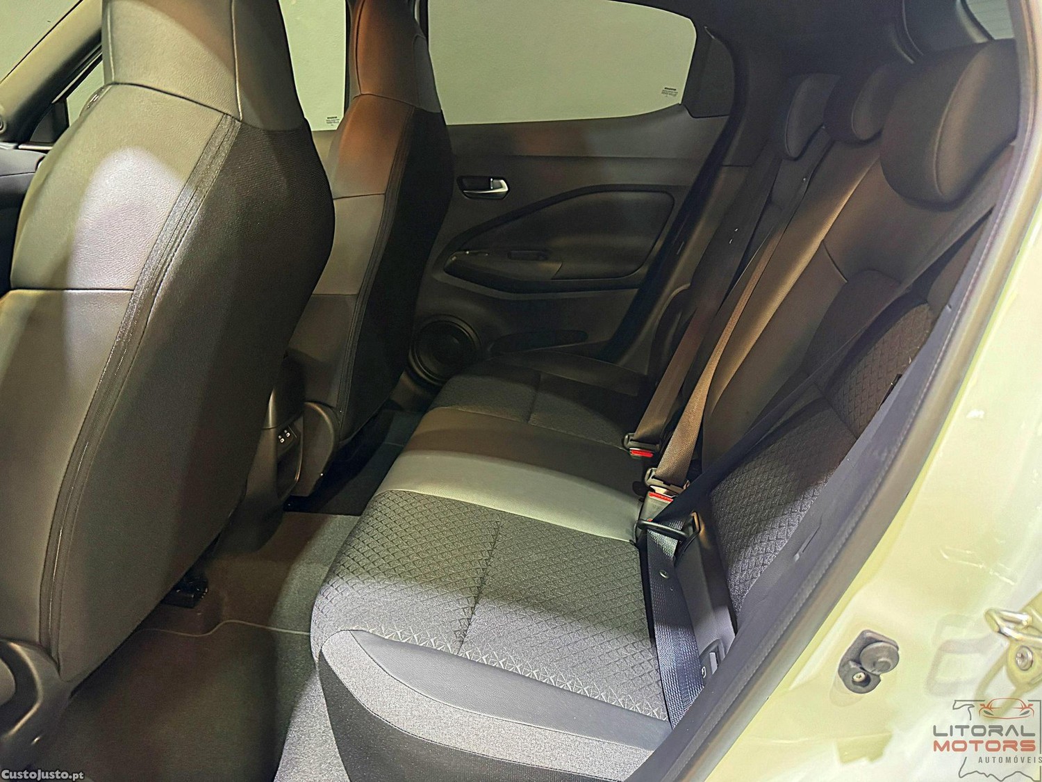 Nissan Juke 1.0 DIG-T N-Connecta NAV. — fotografia 10
