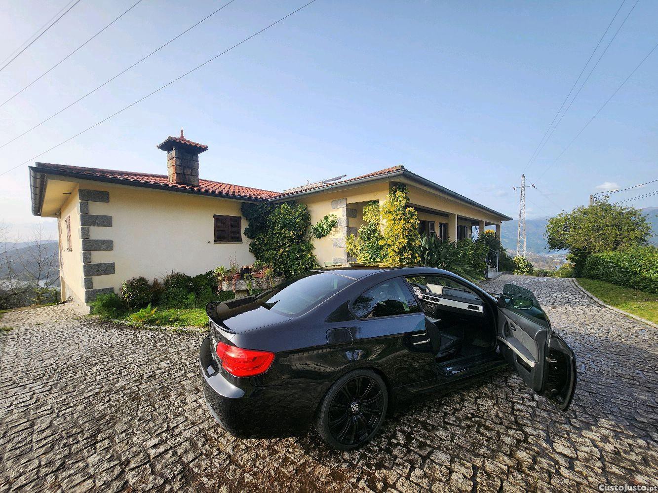 BMW 320 coupe — fotografia 2