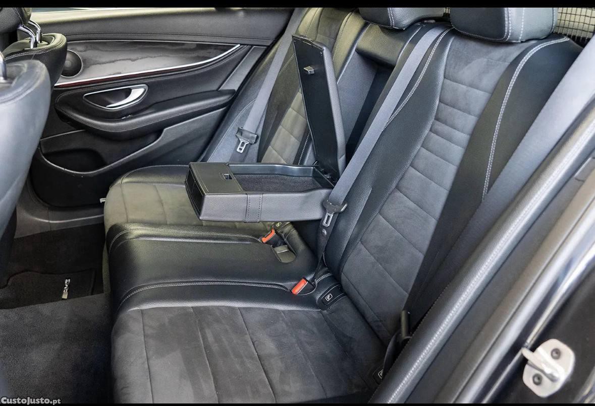 Mercedes-Benz E 220 E — fotografia 5