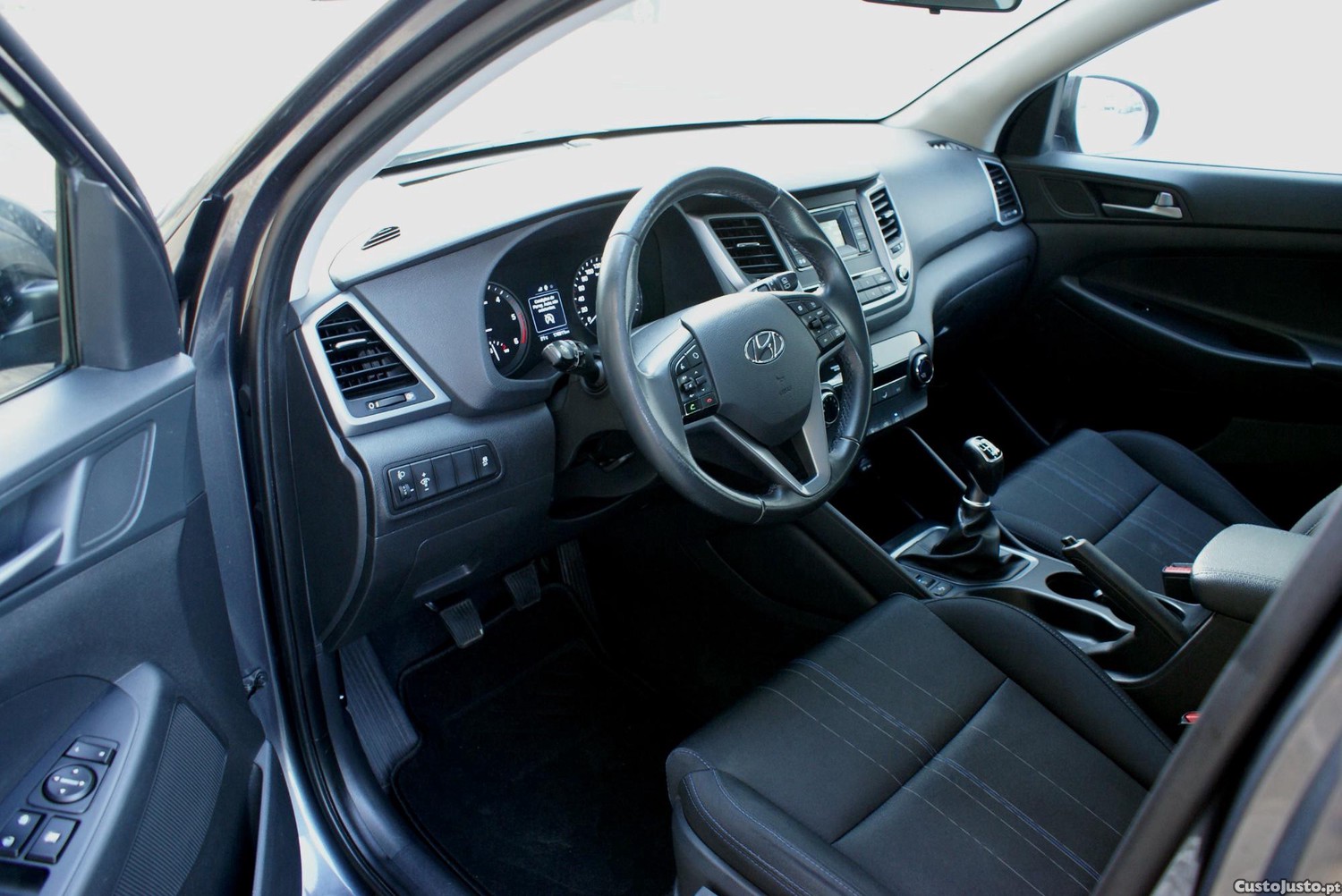 Hyundai Tucson 1.7 CRDi Creative Plus — fotografia 5
