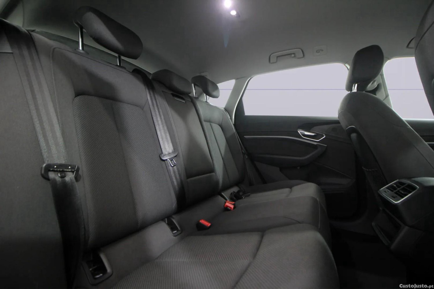 Audi e-tron 50 quattro — fotografia 3