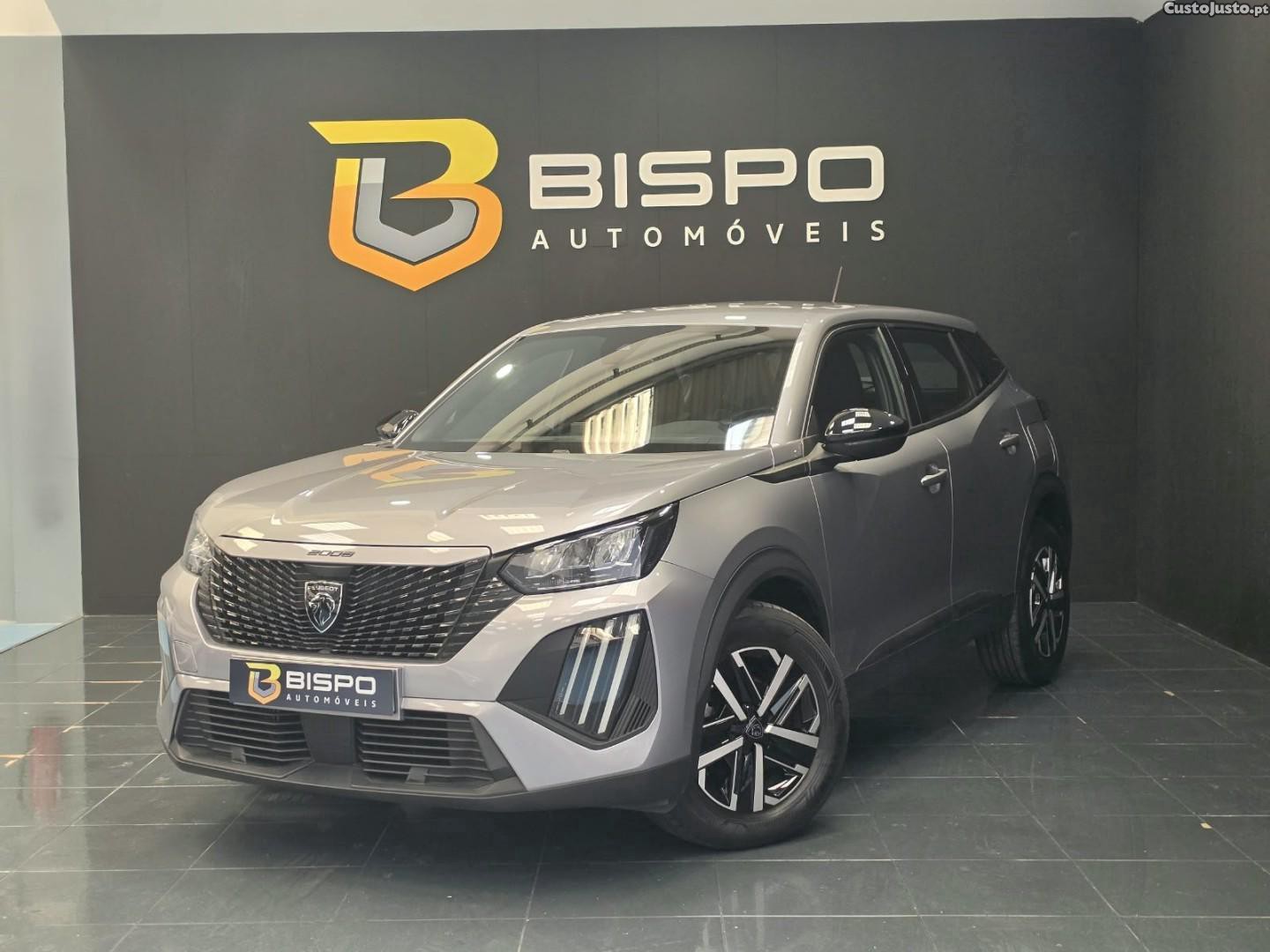 Peugeot 2008 1.2 PureTech Active — photo 3