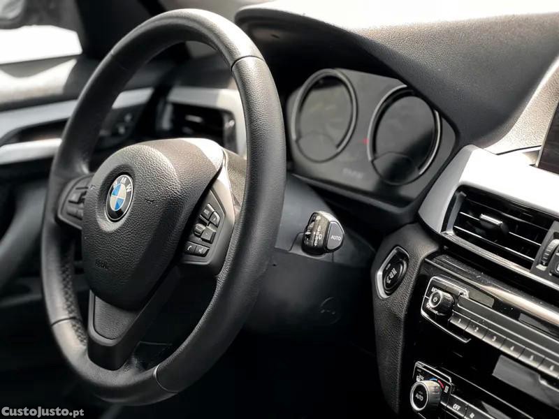 BMW X1 16 d sDrive Advantag — fotografia 12