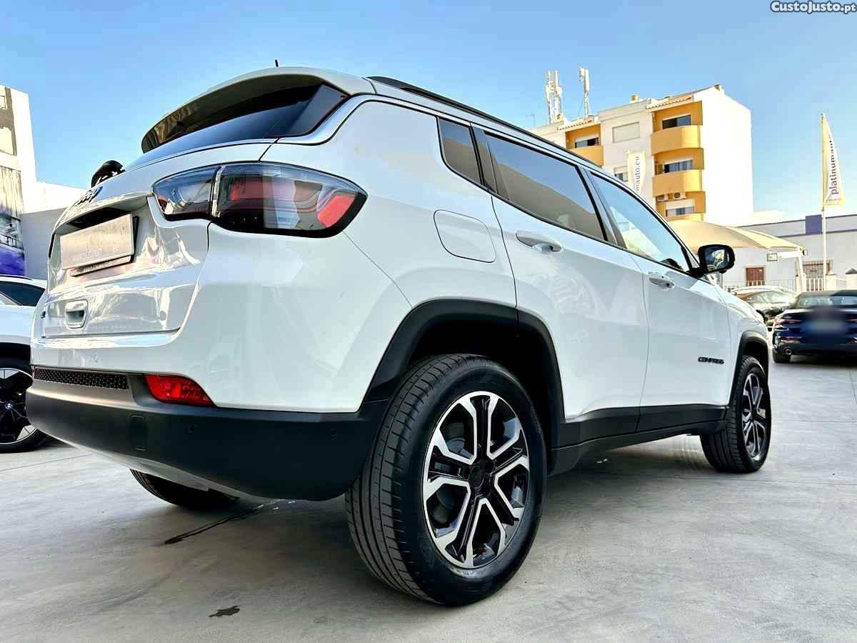 Jeep Compass Limited — fotografia 14