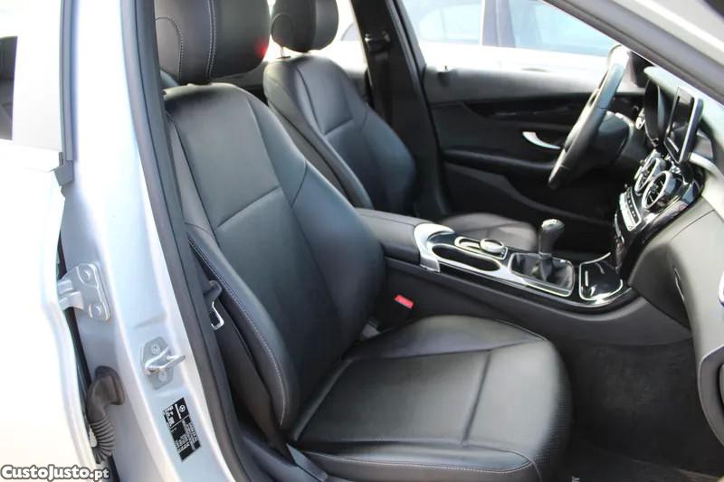 Mercedes-Benz C 180 d Exclusive — fotografia 8