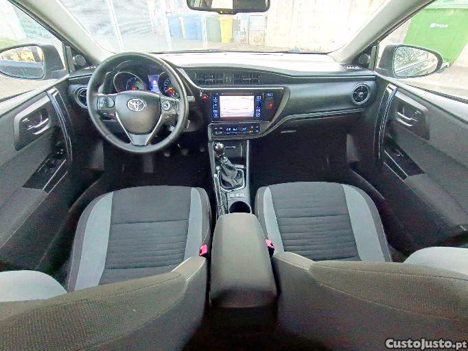 Toyota Auris 1.4 D-4D NACIONAL 2016 — fotografia 4