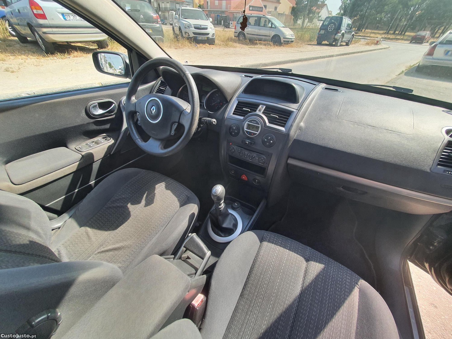 Renault Mégane 1.5 Dci 105cv — fotografia 8