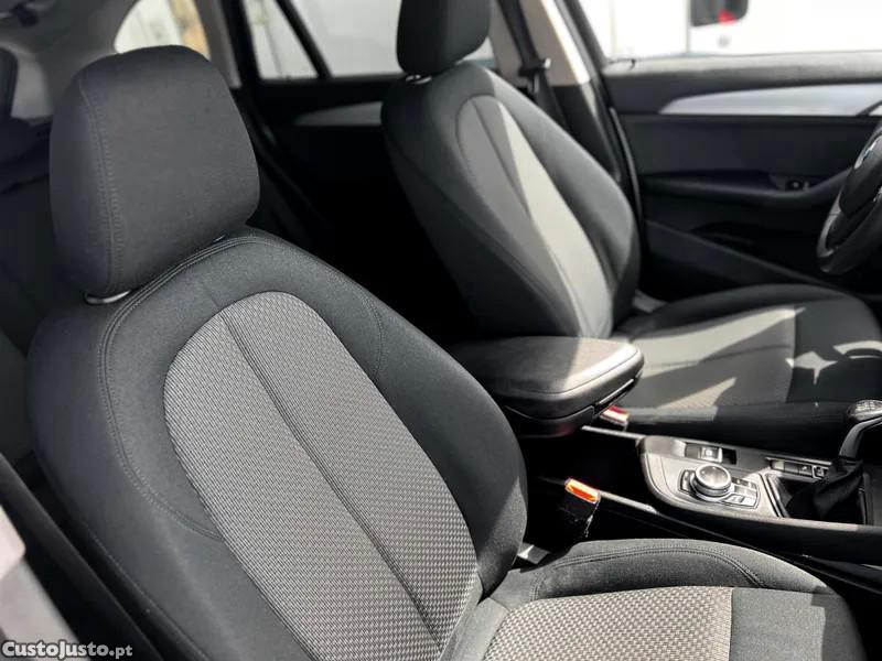 BMW X1 16 d sDrive Advantag — fotografia 6