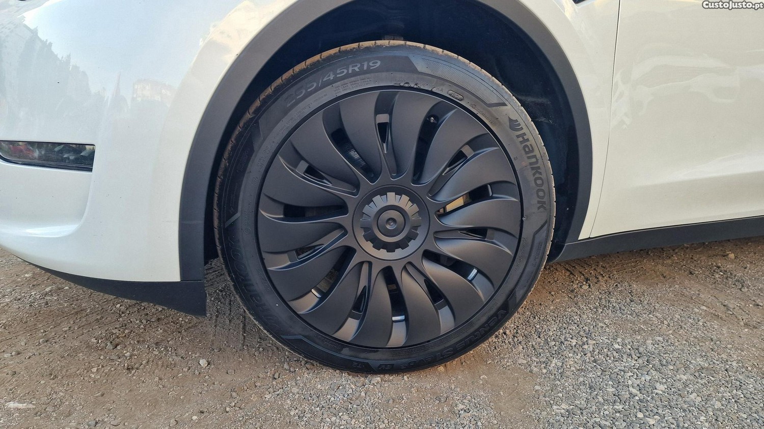 Tesla Model Y Long Range Tração Integral — fotografia 18
