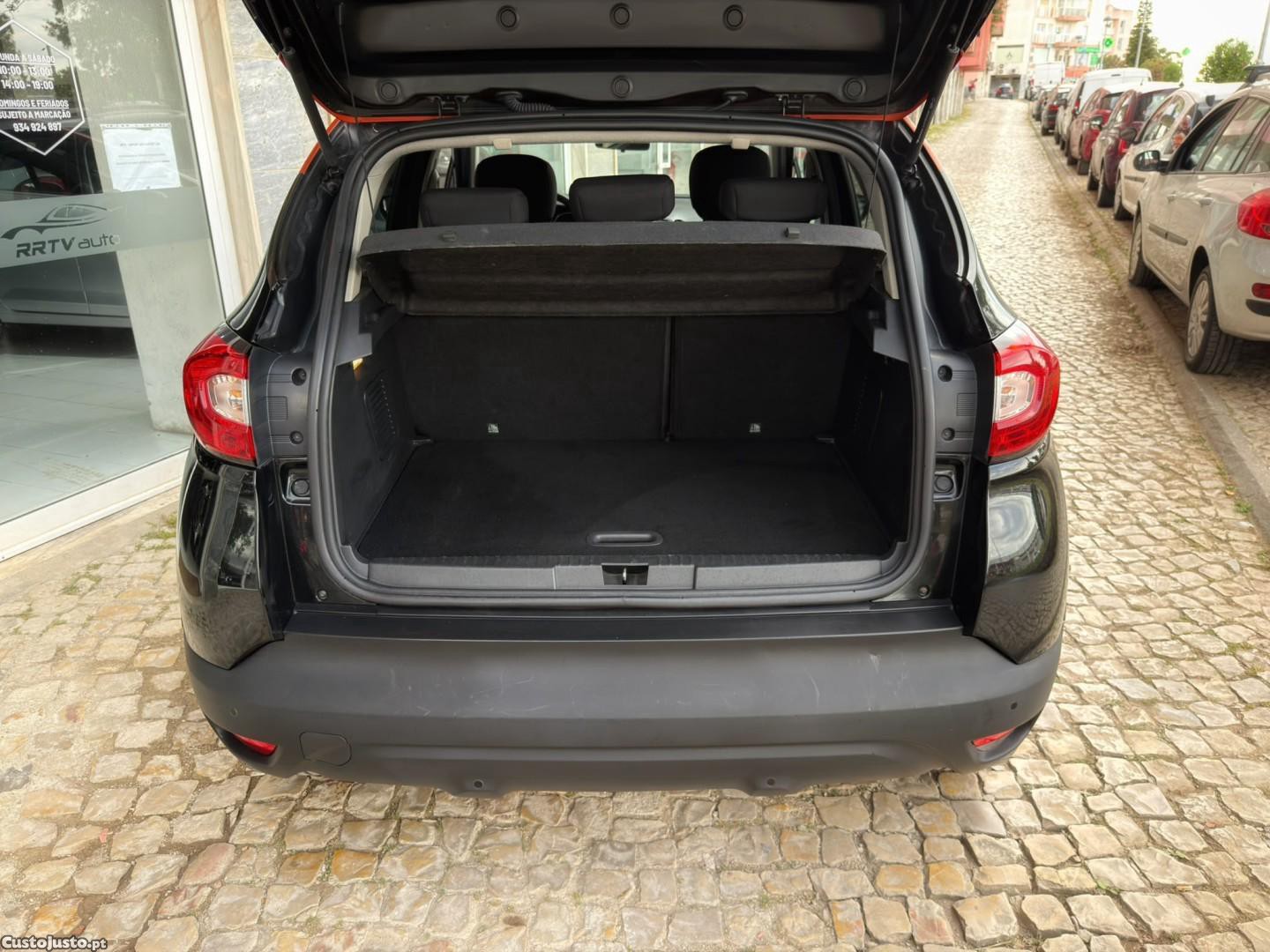 Renault Captur 1.5 dCi Exclusive — fotografia 6