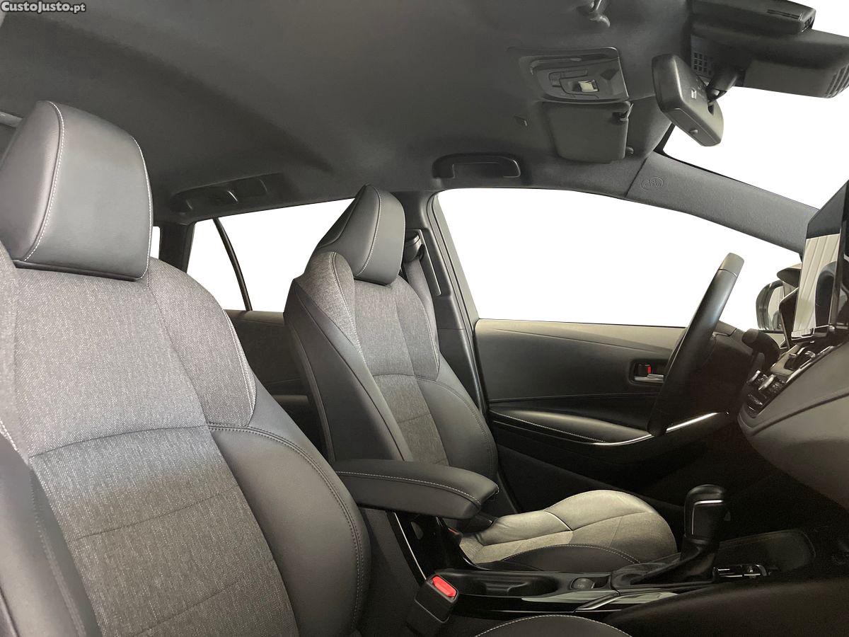 Toyota Corolla TS 1.8 Hybrid Comfort Plus — fotografia 10