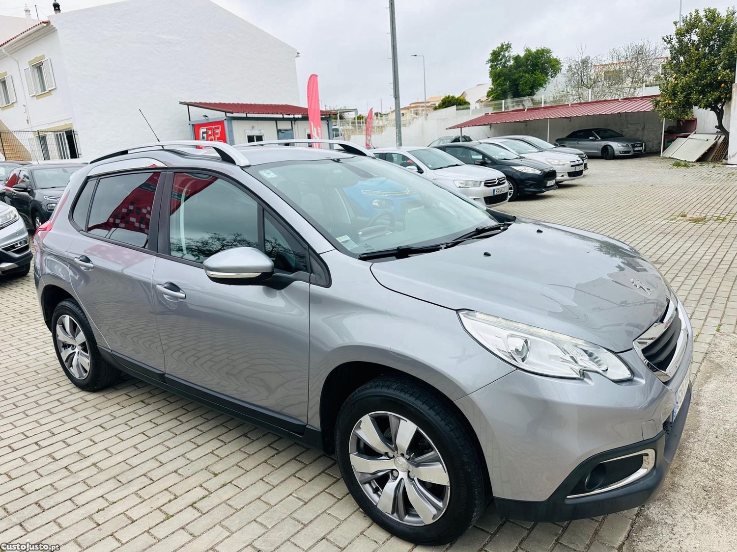 Peugeot 2008 ACCESS 1.2 — photo 2