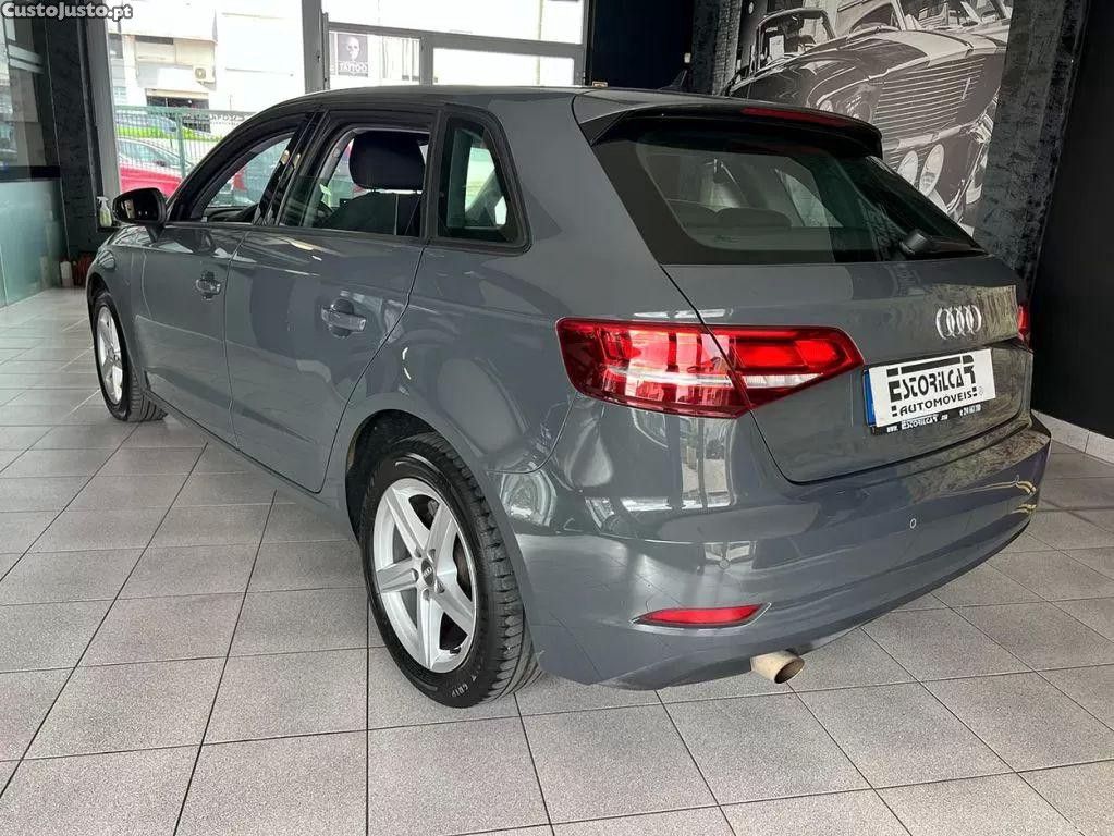 Audi A3 1.0 30 tfsi - 19 foto 3