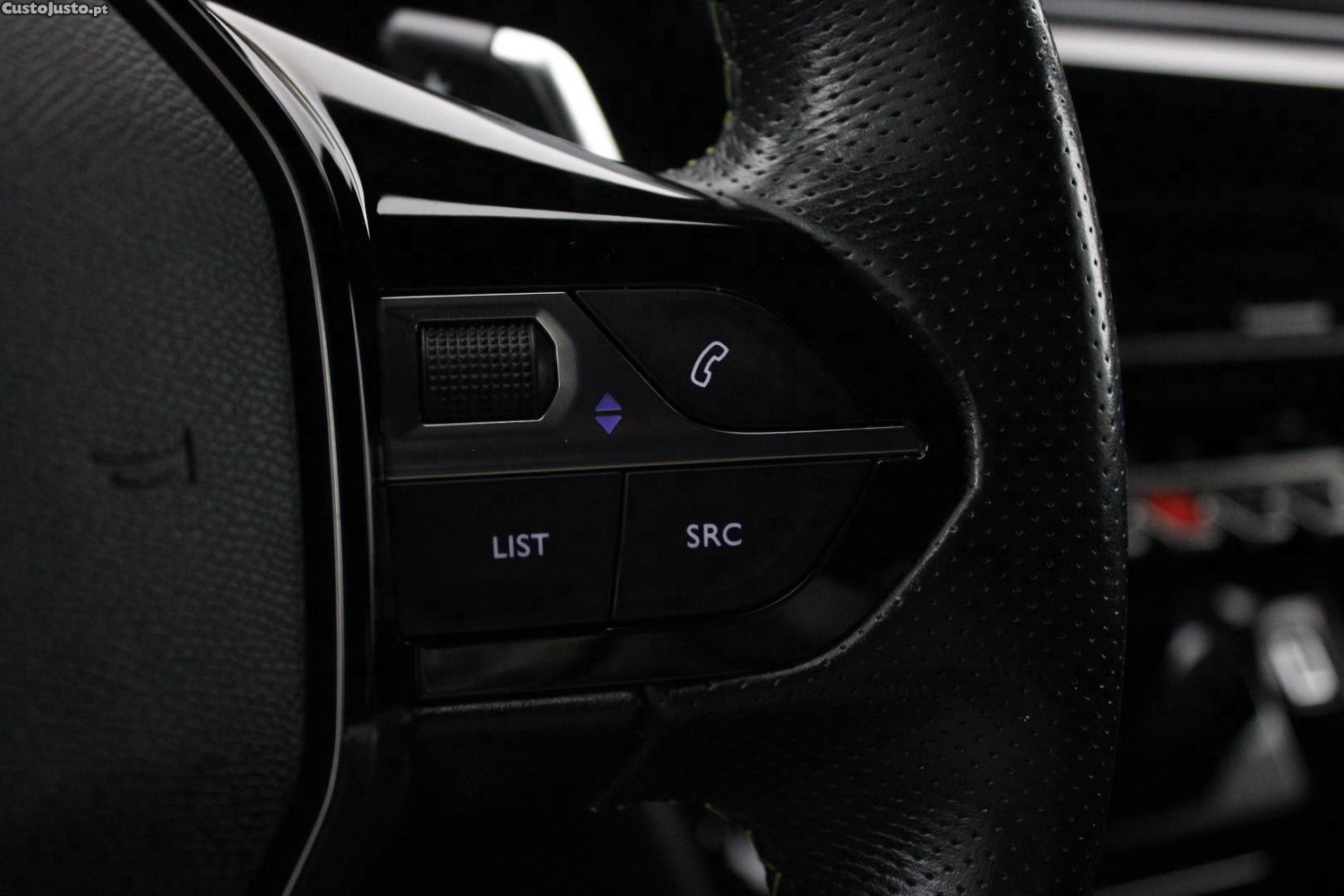 Peugeot 2008 1.5 BHDI GT (AUTO) — fotografia 32