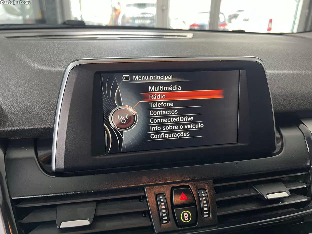 BMW 214 Active Tourer D advantage — fotografia 10