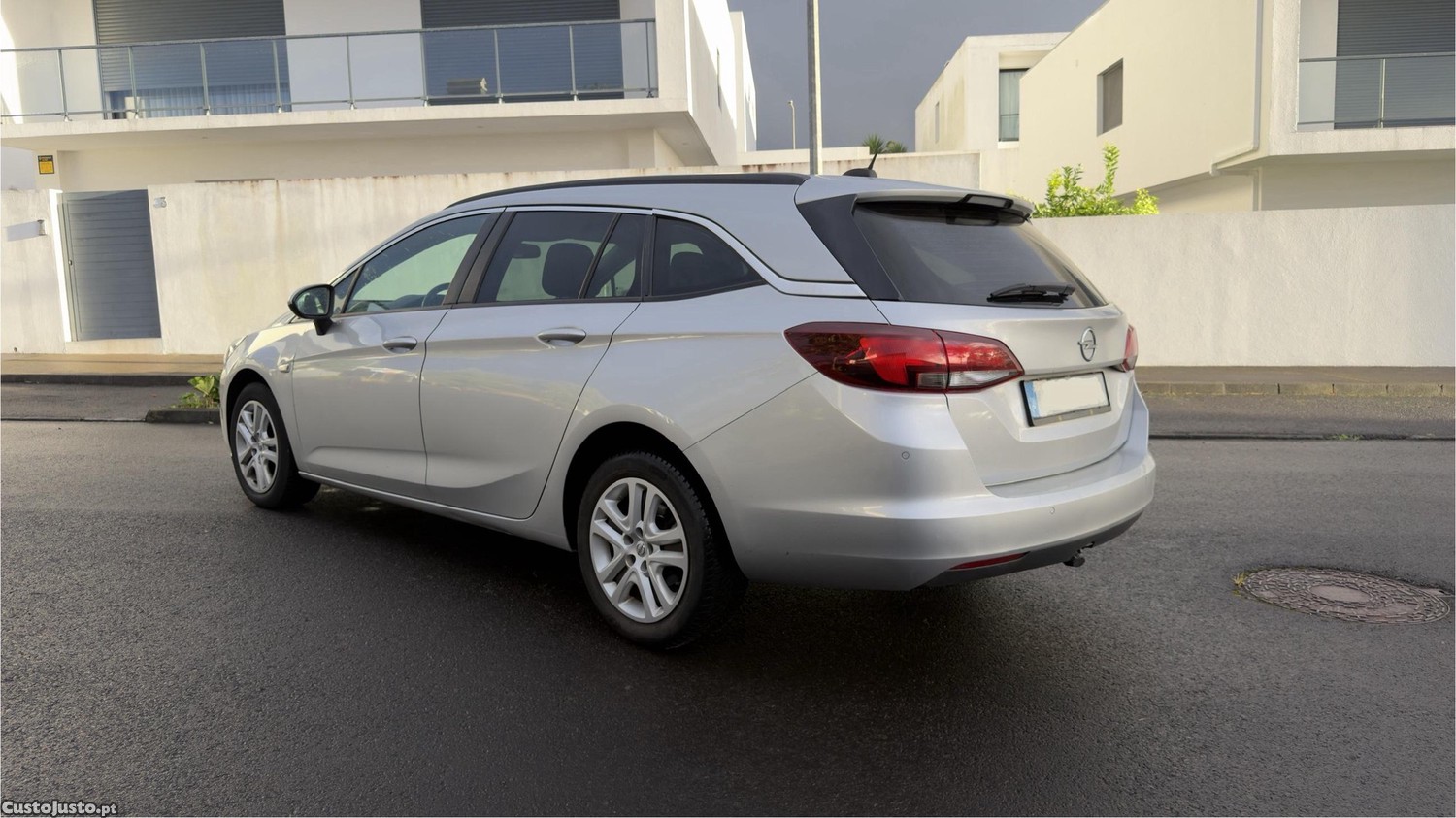 Opel Astra  Sports Tourer 1.0 Edition 105cv  - 19 foto 2