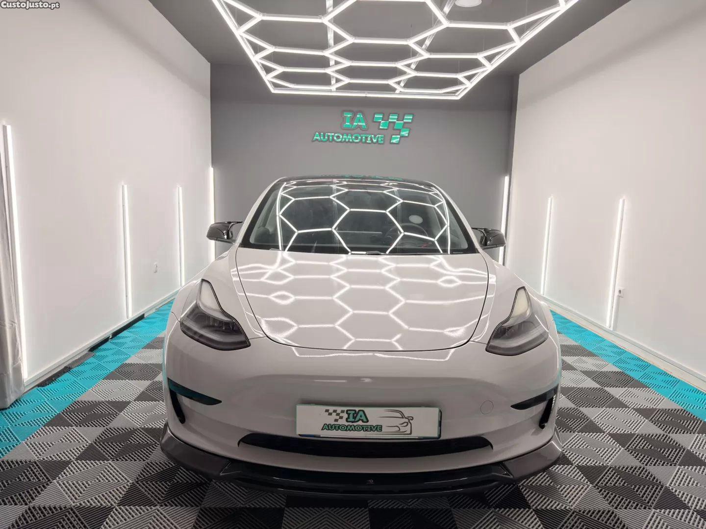 Tesla Model 3 Standard rwd plus — fotografia 24