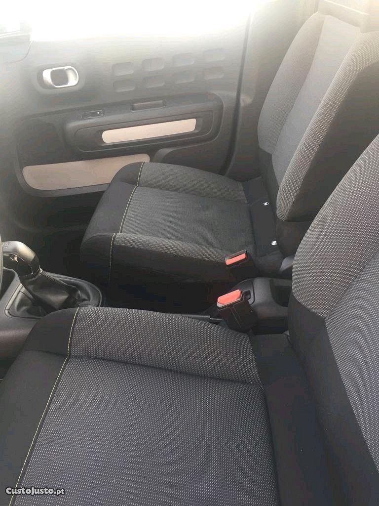 Citroën C3 Puretech - 17 — photo 3